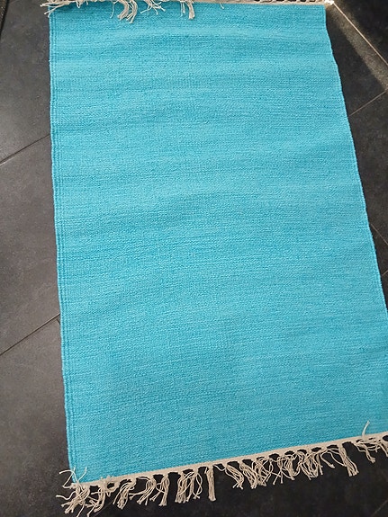 Uusi turkoosi matto 60 x 90