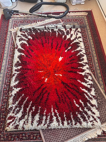 Ryijy satelliitti