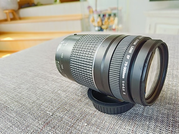 Canon 75–300mm 1:4-5,6 III (EF)