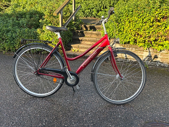 Tunturi Prego viininpunainen 28”