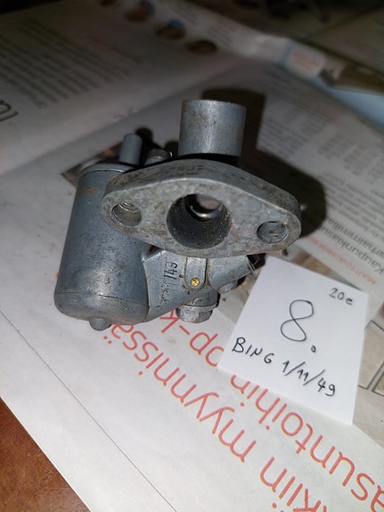 Bing 1/11/49 kaasutin