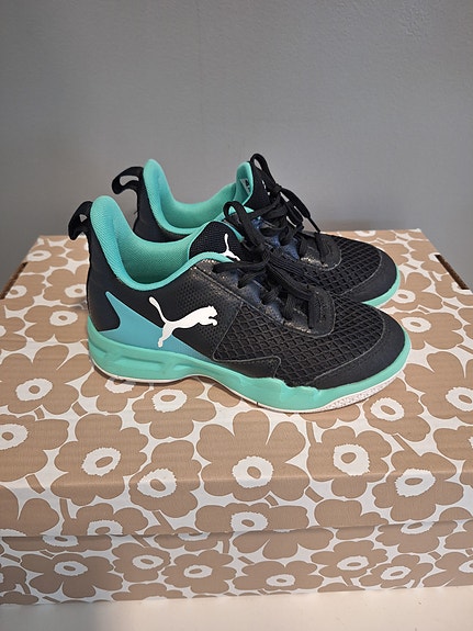 Puma sisäpelikengät 31