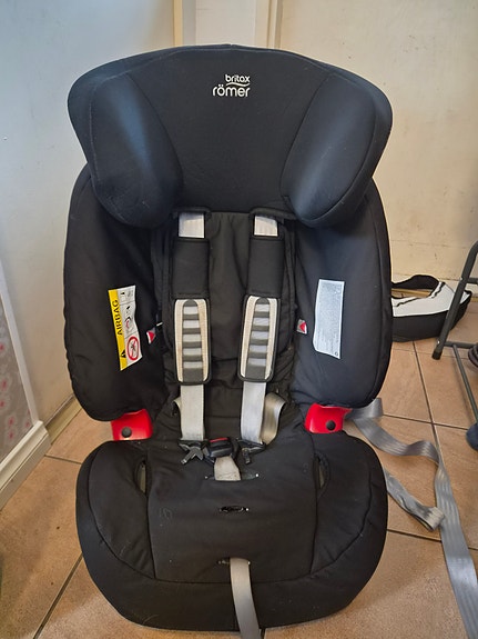 Britax Römer Multi-Tech turvaistuin 25 kg musta