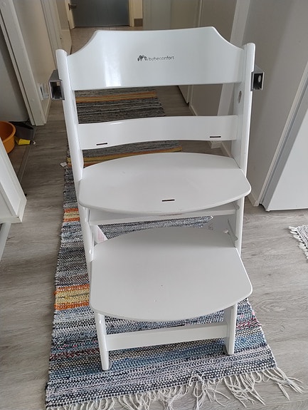 Bebeconfort valkoinen syöttötuoli