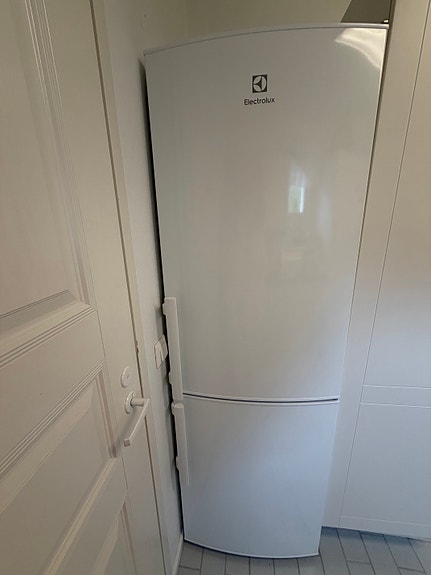 Electrolux jääkaappipakastin valkoinen