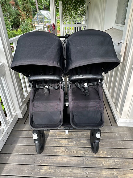 Bugaboo Donkey 3 Duo All Black – Complete Set (Seats, Carrycot & Accessories)