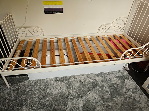 Ikea minnen jatkettava sänky