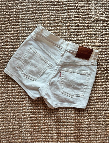 Levis farkkushortsit