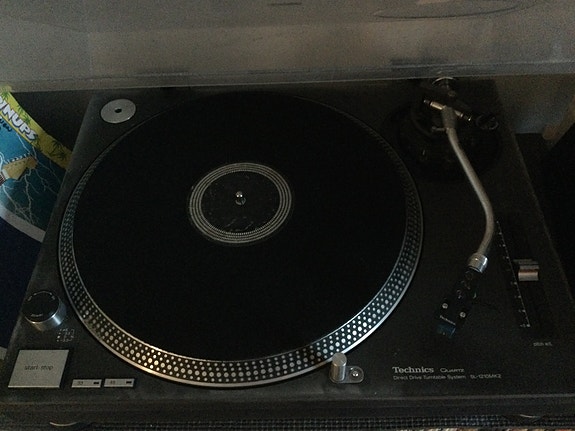 Technics SL-1210 MK2