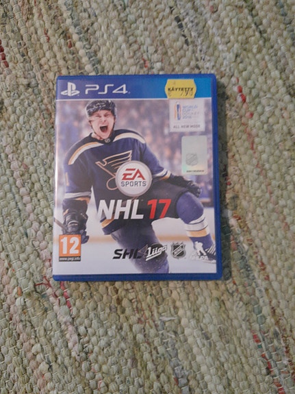 PS4 pelipaketti NHL 15, 16, 17, 21 + Ratchet & Clank