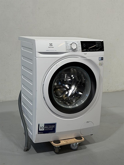 Electrolux PerfectCare 600 pesukone kapea malli