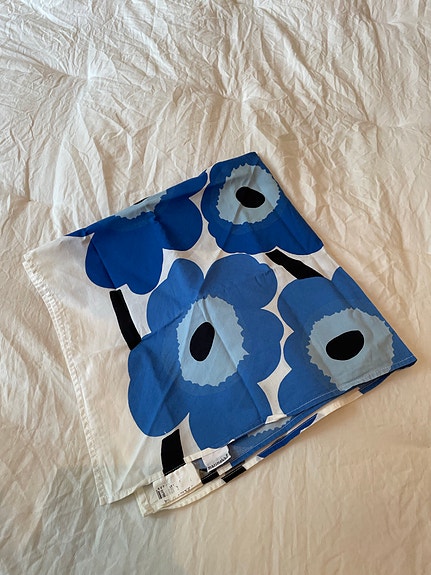Marimekko Unikko-huivi