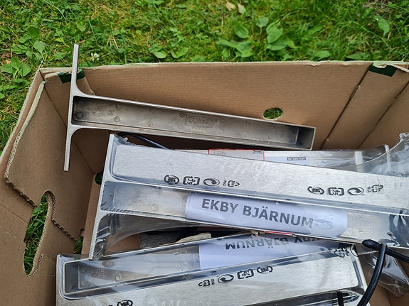 Uusia alu hyllynkannattimia   IKEA EKBY BJÄRNUM