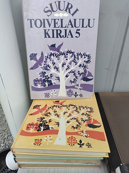 Toivelaulu kirjat VARATTU