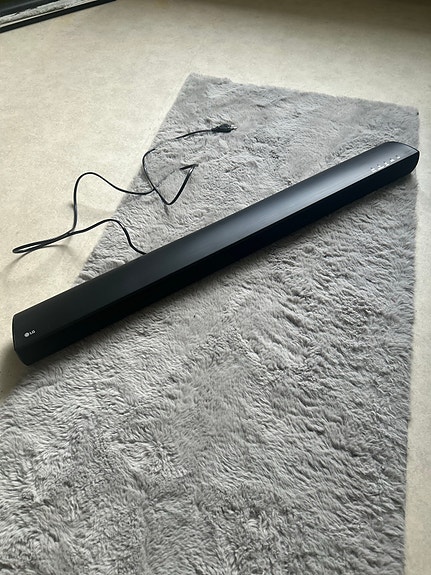LG soundbar Bluetooth musta + kaukosäädin