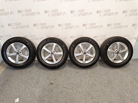 GLB GLA Mercedes Benz X 247 H 247 Kitkarenkaat 17" Sis.Alv Rahoituksella