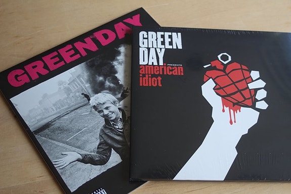 Green Day - American Idiot 2LP + Saviors - LP-albumit (useita esineitä) - 2004