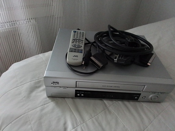 JVC VHS-videonauhuri hopea
