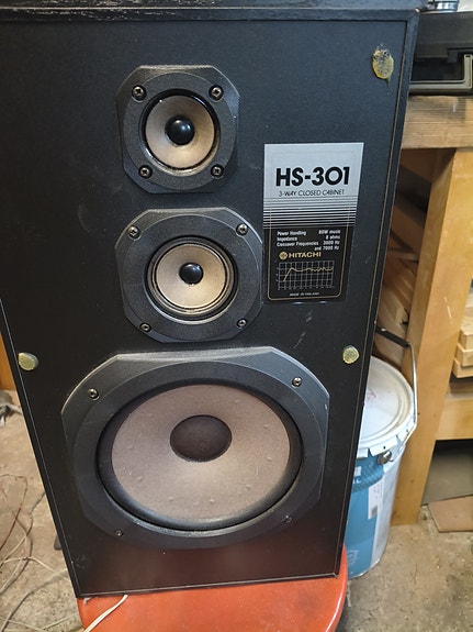 Hitachi HS-301 3-tie kaiuttimet