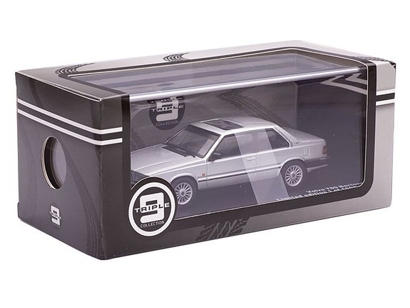 Triple 9 Collection 1:43 - Coupé-pienoismalli - Volvo 780 Bertone 1977 -