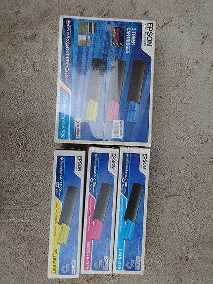 Epson tulostimen värikasetit musta, syaani, magenta, keltainen