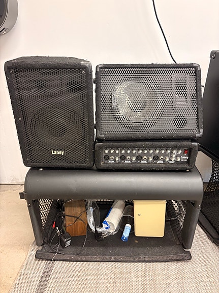 Laney CD 100 vahvistin ja PA-kaiuttimet