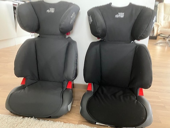 Kaksi Britax Römer Adventure 15 -36 kg turvaistuinta