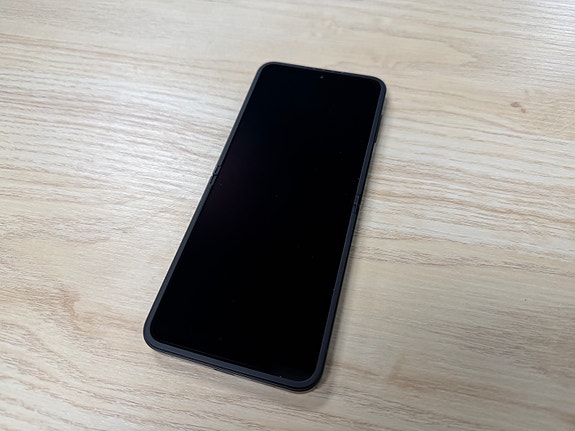 Samsung Galaxy Z Flip 7 FE 256GB | Musta | 100% akun kunto🔋 | 12kk takuu