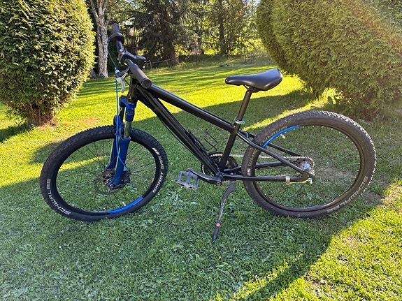 Tunturi lasten maastopyörä 24"