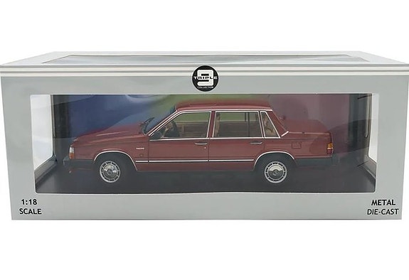 Triple 9 Collection 1:18 - Sedan-pienoismalli - Volvo 760 Turbo 1985