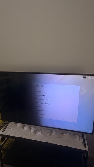 Samsung TV (UE49NU7100) - Viallinen / Korjattavaksi
