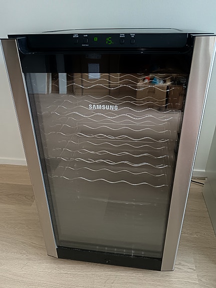 Samsung viinikaappi viallinen
