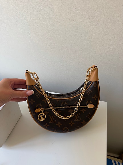 Louis Vuitton loop monogram bag