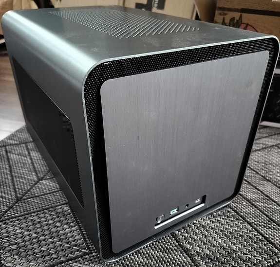 Jonsbo V8 Mini-ITX kotelo