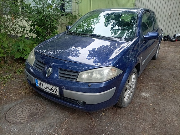 Osina Renault Megane 1.6bensa 2003