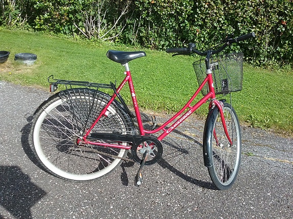 Crescent City Bike kaupunkipyörä 56cm 26"
