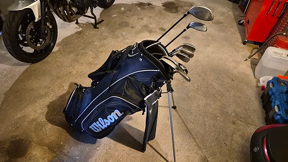Wilson golfbägi ja mailasetti
