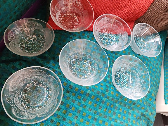 Pioni jälkiruokakulhot