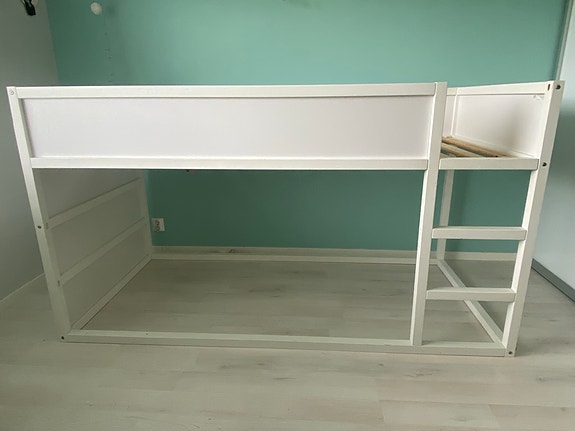 IKEA Kura -sänky