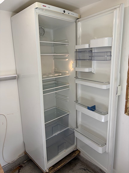 Bosch jääkaappi valkoinen