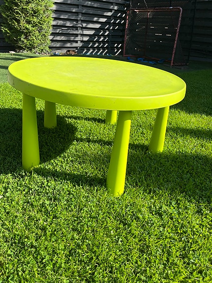 IKEA lasten pyöreä pöytä vihreä muovinen