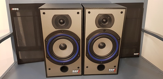 B&W DM110i kaiuttimet