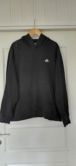 Nike musta huppari
