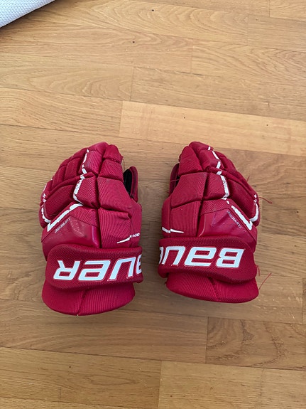 Bauer Supreme 3S hanskat