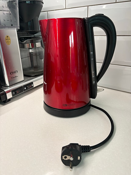 OBH Nordica Chilli vedenkeitin 1,7 l punainen