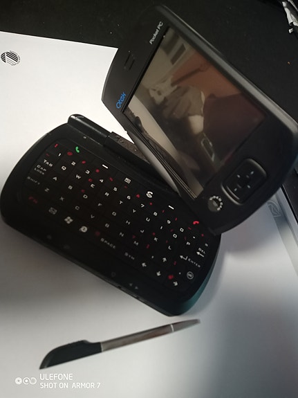 Qtek Pocket PC 9000