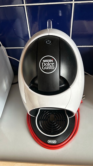 Dolce Gusto kapselikeitin valkoinen