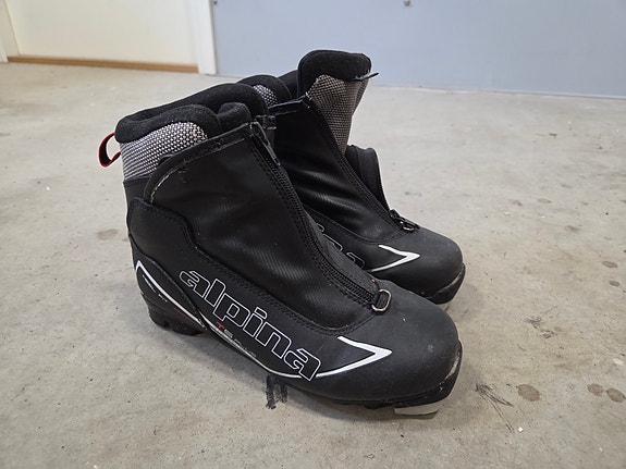 Alpina hiihtomonot mustat, koko 35