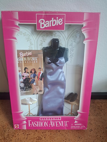 Barbie Fashion Avenue -vaatesetti 1996