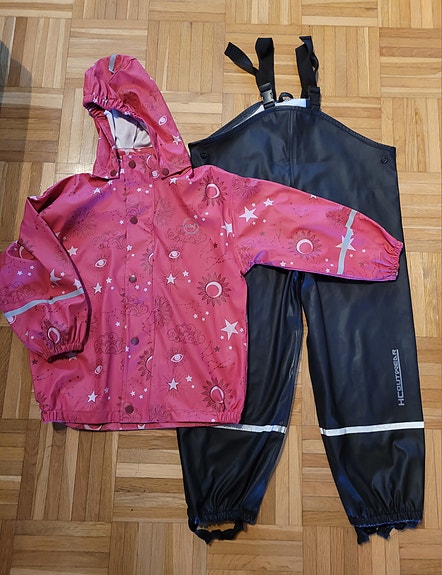 Ciraf ja H.Coutwear sadeasu koko 110 unisex